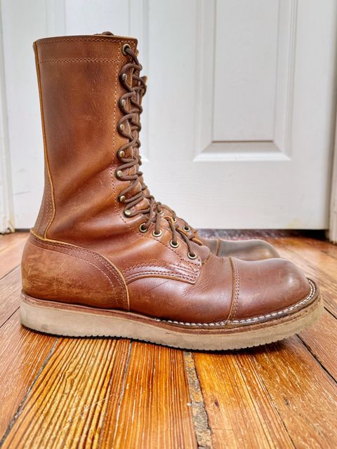 Photo by Vinnie’sBigAdventure on April 4, 2025 of the Nicks DeltaArch in Horween Orange Predator.