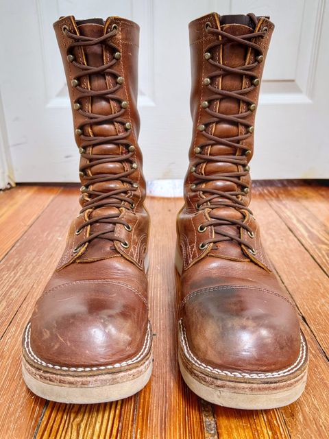 Photo by Vinnie’sBigAdventure on April 4, 2025 of the Nicks DeltaArch in Horween Orange Predator.