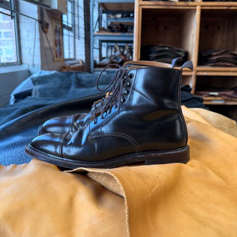 Photo by cordoman on December 4, 2024 of the Crockett & Jones Harlech in Horween Dark Cognac Shell Cordovan.