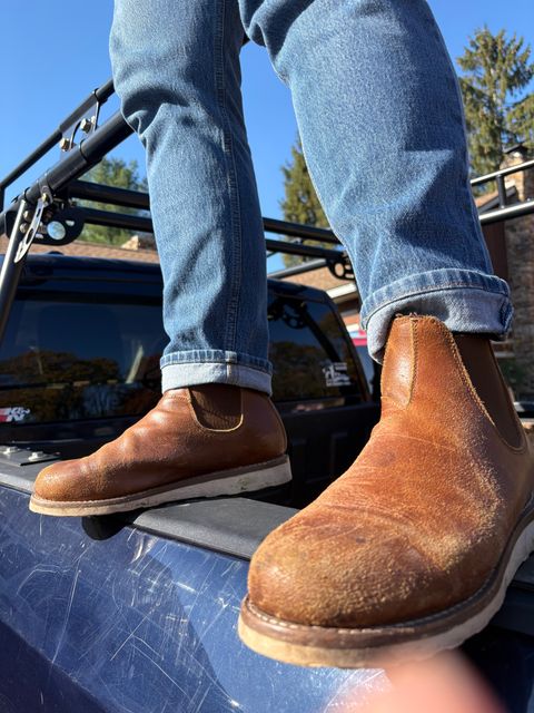 Photo by tinytopey on November 2, 2025 of the Thursday General Purpose Chelsea in Safari Waxed Roughout.