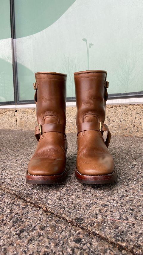 Photo by akindatallboy on January 4, 2023 of the Benzein The Keeper 'Type 2' Engineer Boot in Horween Natural Chromexcel.