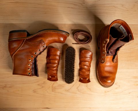 Photo by sawdustandstitch on January 6, 2024 of the Nicks Becca in Horween Natural Dublin.
