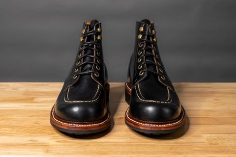 Photo by sawdustandstitch on October 3, 2025 of the Grant Stone Brass Boot in Horween Black Chromexcel.