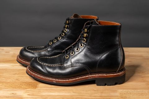 Photo by sawdustandstitch on November 6, 2025 of the Grant Stone Brass Boot in Horween Black Chromexcel.