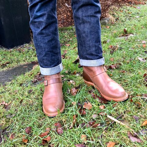 Photo by rarum2 on January 1, 2023 of the John Lofgren Wabash Engineer Boots in Horween Natural Chromexcel.
