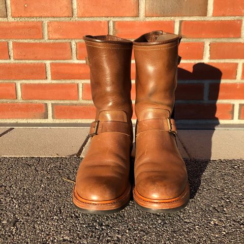 Photo by rarum2 on March 1, 2023 of the John Lofgren Wabash Engineer Boots in Horween Natural Chromexcel.