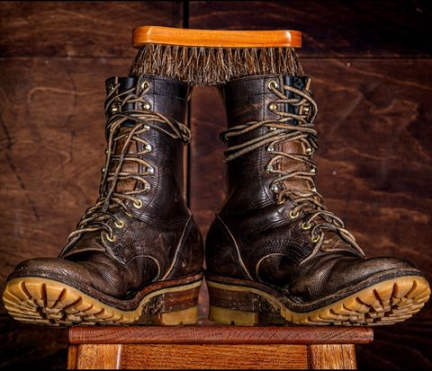 Photo by traceycortez on April 4, 2025 of the Frank's Boots Type 1 Commander in Horween Black Teacore Cypress & Horween Natural Waxed Flesh.