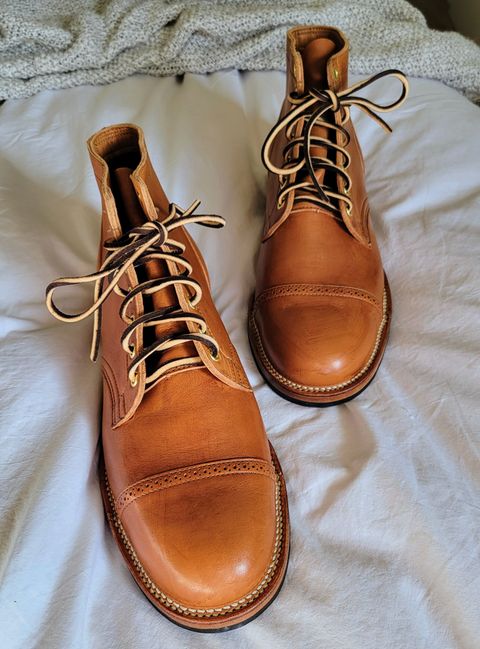 Photo by chicagosouthloop on February 20, 2025 of the Viberg Service Boot in Horween Chestnut Essex.