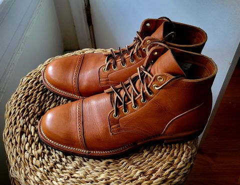 Photo by chicagosouthloop on April 6, 2025 of the Viberg Service Boot in Horween Chestnut Essex.