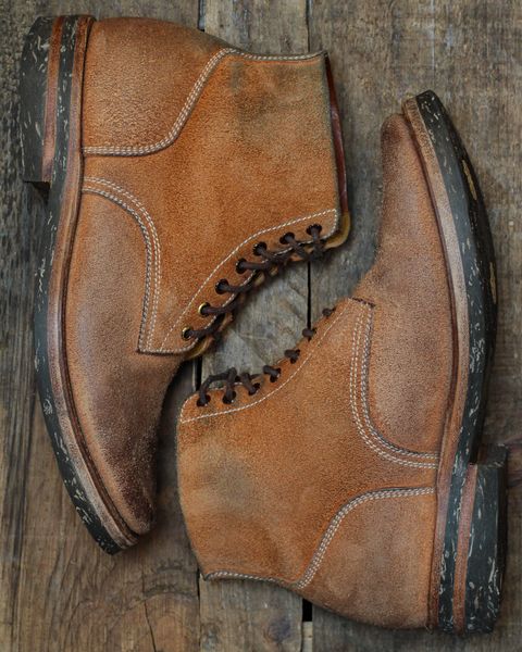 Photo by ahuebner on December 2, 2022 of the Sagara Boondocker in Maryam Natural Horsebutt Roughout.