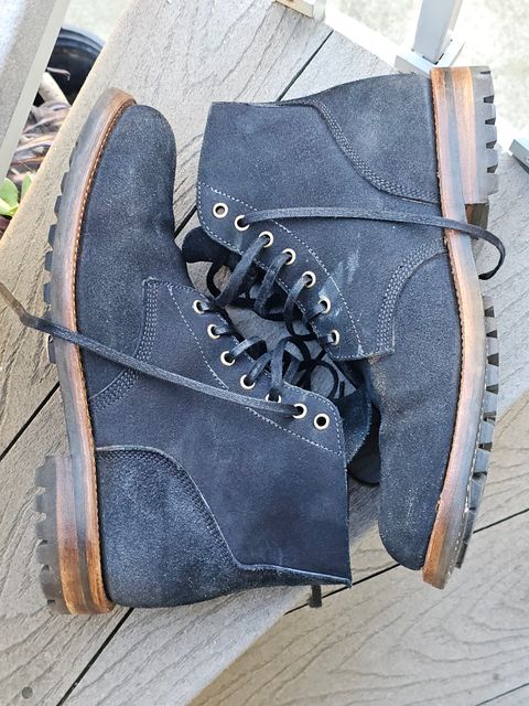 Photo by basboy on November 5, 2023 of the Oak Street Bootmakers Field Boot in Horween Natural Indigo Chromexcel Roughout.