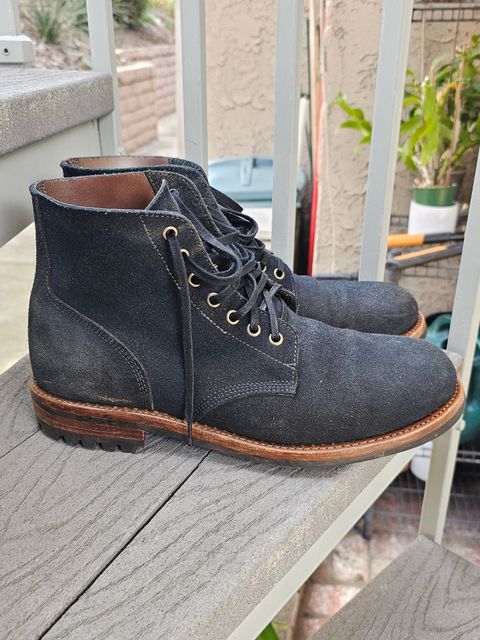 Photo by basboy on February 3, 2024 of the Oak Street Bootmakers Field Boot in Horween Natural Indigo Chromexcel Roughout.