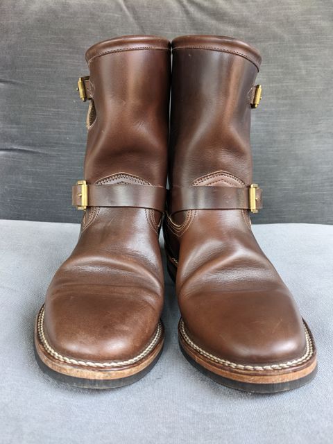 Photo by Trim_Man on November 4, 2022 of the Viberg Engineer in Horween Brown Chromexcel Horsebutt.