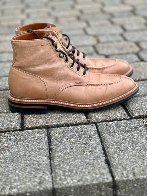 Photo by Wes on December 5, 2022 of the Grant Stone Ottawa Boot in Incas Natural Kangaroo.