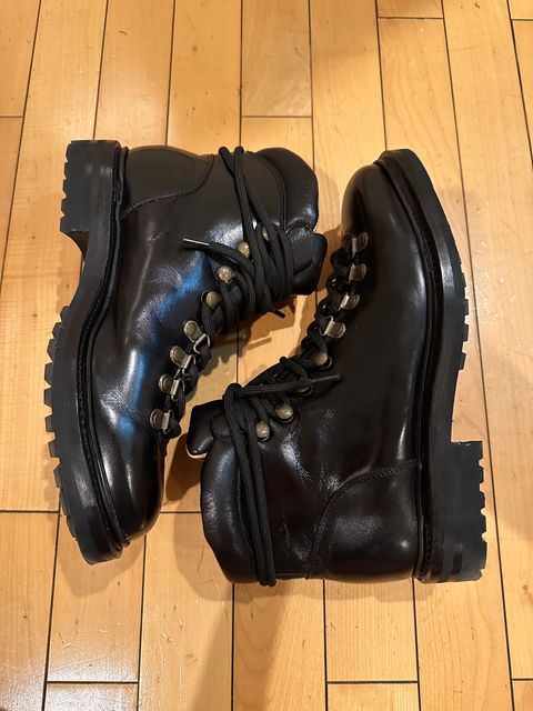 Photo by waltyboy on January 6, 2024 of the Meermin Hiking Boot in D'Annonay Black Calf.