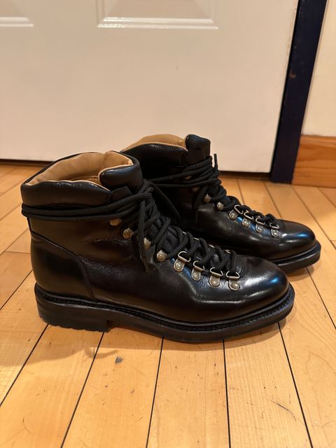 Photo by waltyboy on January 6, 2024 of the Meermin Hiking Boot in D'Annonay Black Calf.