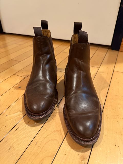 Photo by waltyboy on January 6, 2024 of the Meermin Chelsea Boot in Rust Waxy Calf.
