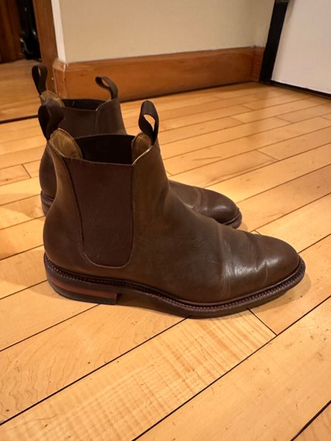 Photo by waltyboy on February 6, 2024 of the Meermin Chelsea Boot in Rust Waxy Calf.
