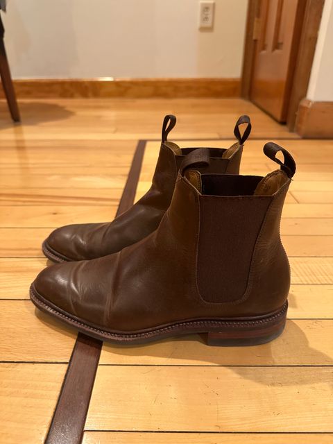 Photo by waltyboy on April 6, 2024 of the Meermin Chelsea Boot in Rust Waxy Calf.