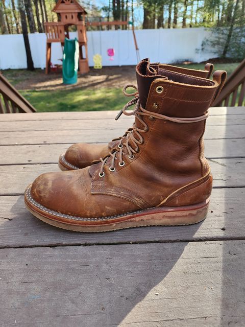 Photo by ba_knows on January 1, 2023 of the Nicks Traveler in Horween Orange Predator.