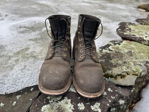 Photo by thewampus on March 1, 2025 of the Nicks MTO in Horween Steel Predator.