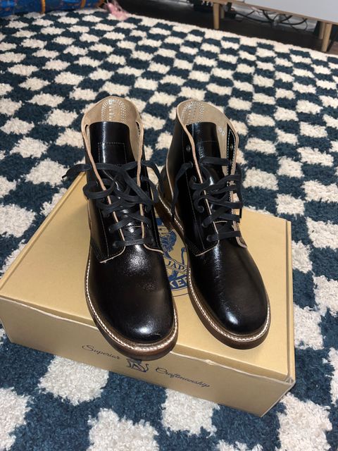 Photo by davknight on October 13, 2023 of the John Lofgren M-43 Service Shoes in Shinki Black Teacore Horsebutt.