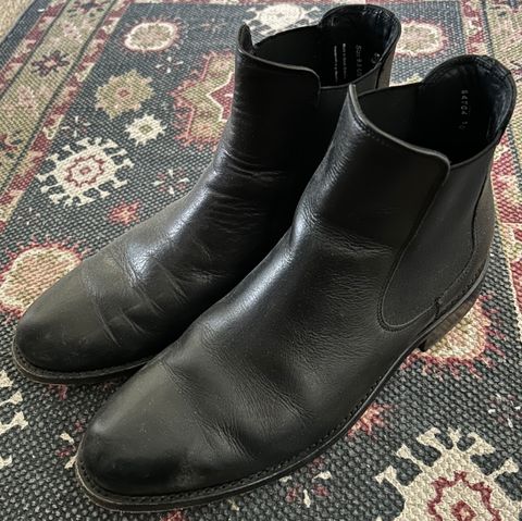 Photo by i29alpha on December 12, 2023 of the Thursday Cavalier in Black Full Grain.