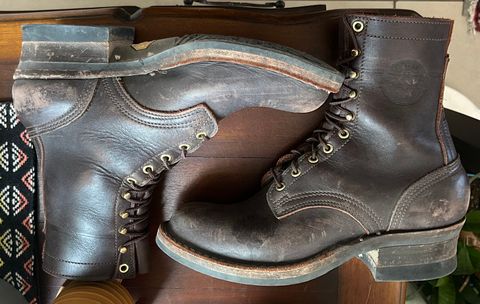 Photo by i29alpha on November 26, 2023 of the Frank's Boots Front Range in Seidel Walnut Oil Tan.