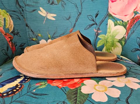 Photo by joeldelassus on March 3, 2025 of the DELASSUS LEATHER HOUSE MULE in Horween Natural Chromexcel Roughout.