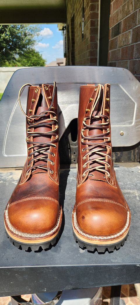 Photo by manuelbriones on October 1, 2024 of the Nicks Handmade Boots MTO in Italian Brown Cypress.