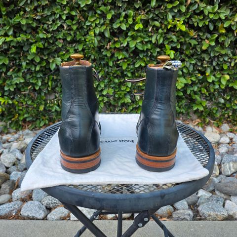 Photo by kananaios on October 4, 2025 of the Unmarked DB Hunter Cap Toe in Horween Navy Chromexcel.