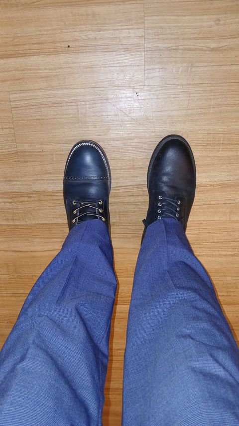 Photo by kananaios on January 22, 2025 of the Grant Stone Edward Boot in C.F. Stead Black Waxy Commander Suede.