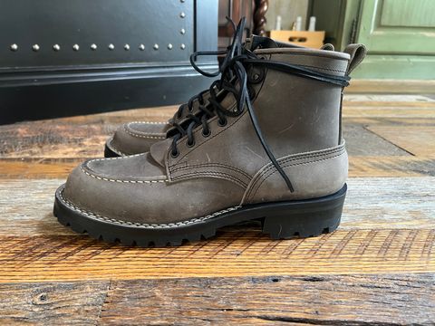 Photo by colehamilton on November 3, 2023 of the Nicks Moc Toe in Horween Steel Predator.
