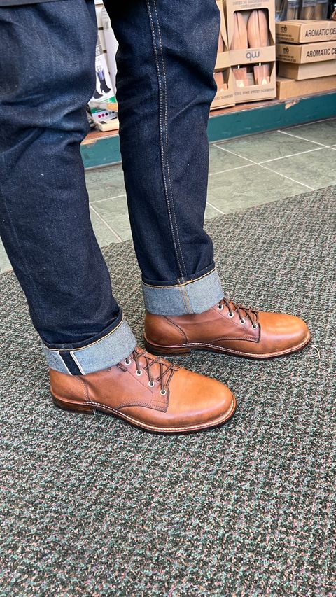 Photo by davecorey on May 21, 2024 of the Oldspeed MFG Service Boot 6” in Horween Tan Latigo.