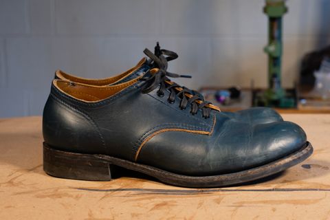 Photo by davecorey on February 4, 2026 of the Oldspeed MFG Shoe in Horween Navy Chromexcel Strips.