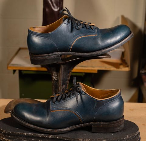 Photo by davecorey on March 5, 2026 of the Oldspeed MFG Shoe in Horween Navy Chromexcel Strips.