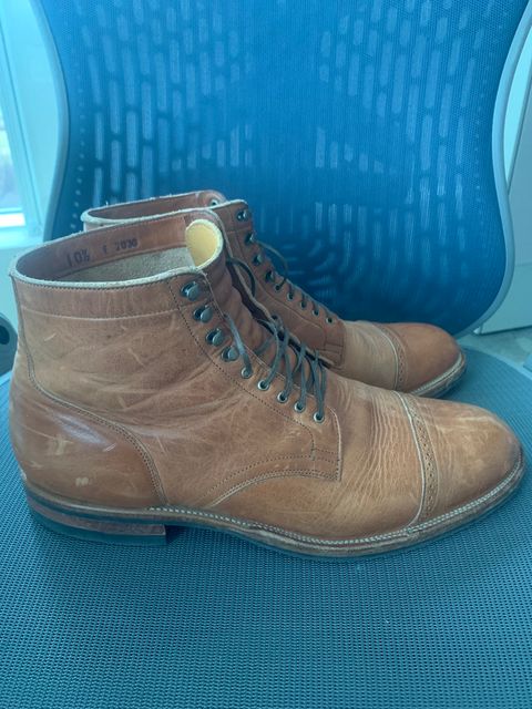 Photo by canary on January 5, 2023 of the Viberg Service Boot BCT in Horween Natural Dublin.