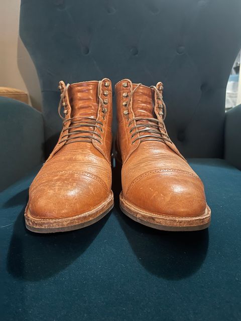 Photo by canary on March 5, 2023 of the Viberg Service Boot BCT in Horween Natural Dublin.