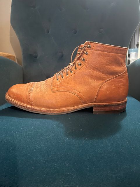 Photo by canary on March 5, 2023 of the Viberg Service Boot BCT in Horween Natural Dublin.