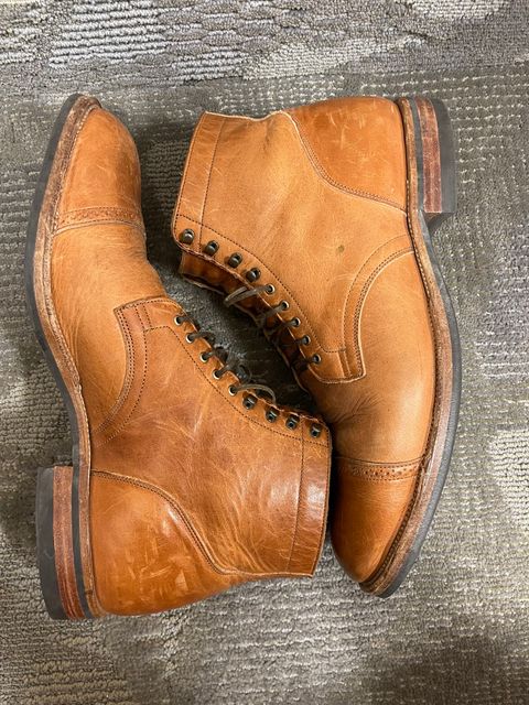 Photo by canary on April 4, 2023 of the Viberg Service Boot BCT in Horween Natural Dublin.