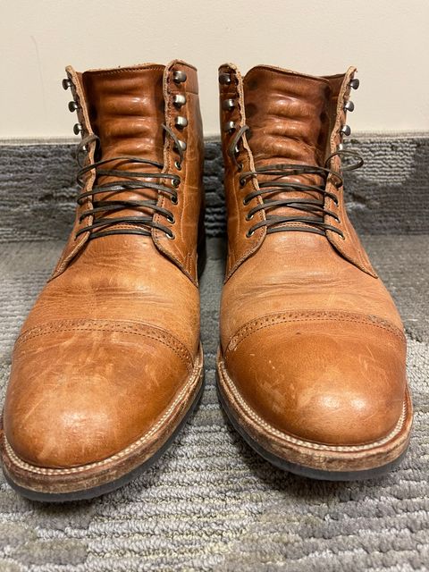 Photo by canary on April 4, 2023 of the Viberg Service Boot BCT in Horween Natural Dublin.