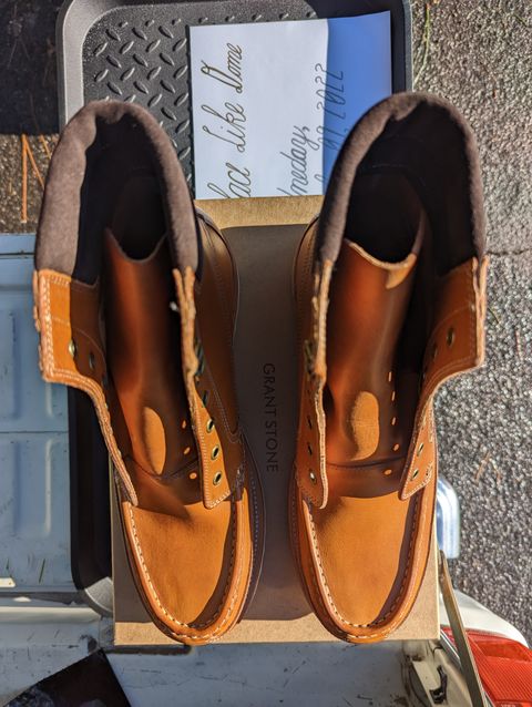 Photo by Vultain on November 9, 2022 of the Grant Stone Field Boot in Badalassi Carlo Saddle Tan Minerva.