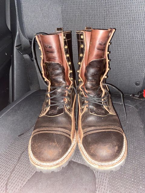 Photo by RoseAnvil_Taylor on January 6, 2023 of the Nicks Unknown Model in Horween Dark Brown Waxed Flesh.
