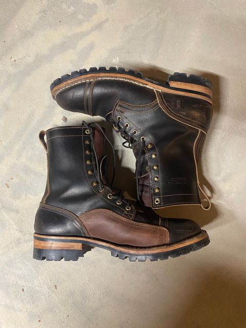Photo by RoseAnvil_Taylor on February 6, 2023 of the Nicks Unknown Model in Horween Dark Brown Waxed Flesh.