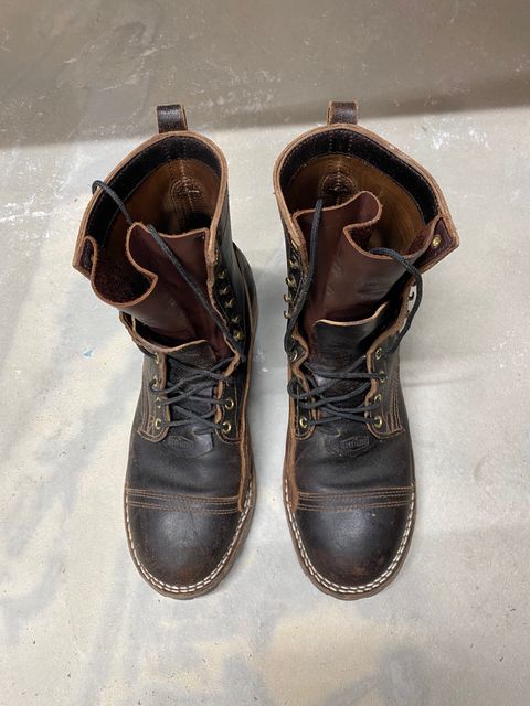 Photo by RoseAnvil_Taylor on March 2, 2023 of the Nicks Unknown Model in Horween Dark Brown Waxed Flesh.