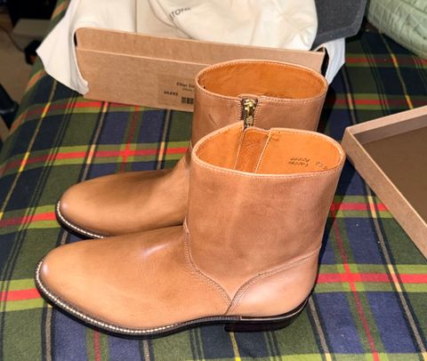 Photo by HeritageWearingPatriot on February 26, 2026 of the Grant Stone Elias in Horween Dune Chromexcel.