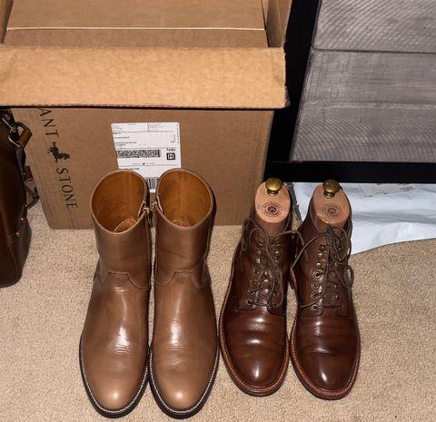 Photo by HeritageWearingPatriot on February 28, 2026 of the Grant Stone Elias in Horween Dune Chromexcel.