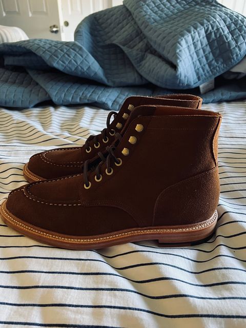 Photo by HeritageWearingPatriot on February 7, 2024 of the Grant Stone Ottawa Boot in C.F. Stead Bourbon Repello Calf Suede.