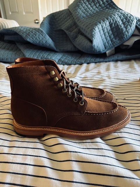 Photo by HeritageWearingPatriot on February 7, 2024 of the Grant Stone Ottawa Boot in C.F. Stead Bourbon Repello Calf Suede.
