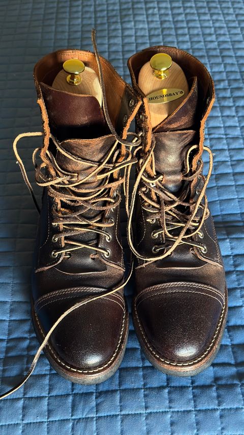 Photo by HeritageWearingPatriot on December 12, 2024 of the Thursday Logger in Horween Waxed Cacao.